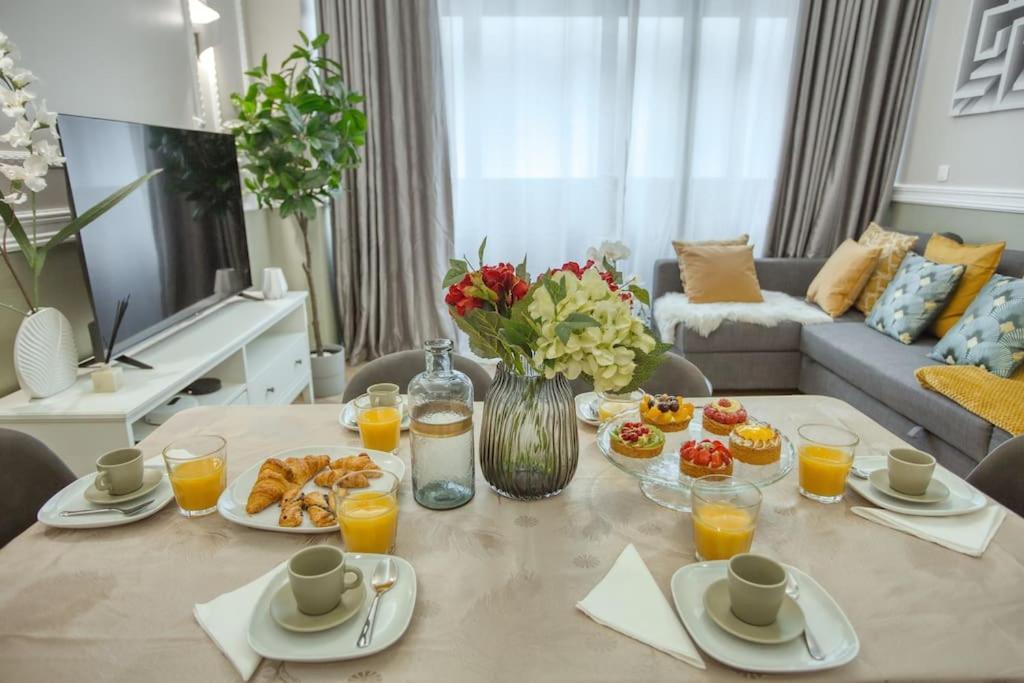 Charming New 2 Bedrooms With Aircon Appartement *